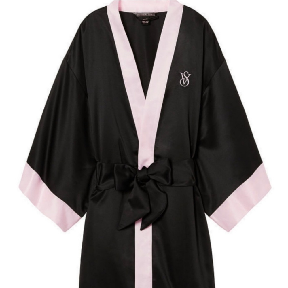 Victoria’s Secret Kimono Robe
